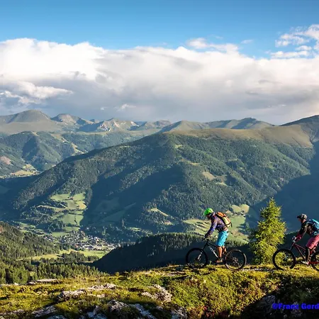Christina Бад Кляйнкирххайм